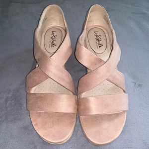 Life Stride Siesta Espadrille Wedges in Blush Suede